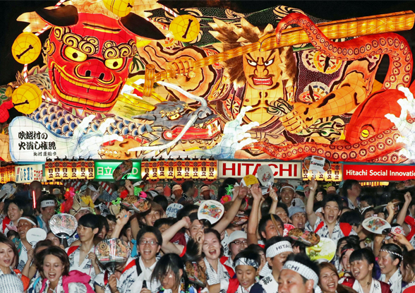 夏を彩る祭り、伝統行事
